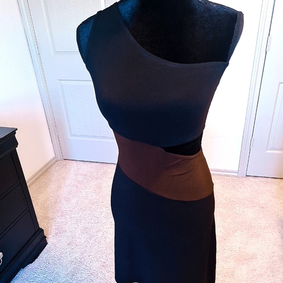 Karen millen black/brown cocktail dress . One shoulder with open side. - Picture 2 of 10